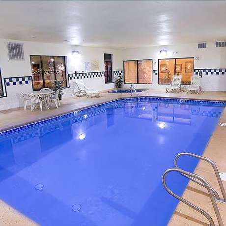 Imagen de la piscina del Hotel Hampton Inn And Suites Gallup. Foto 20