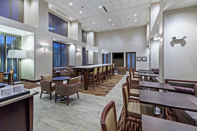 Imagen del bar/restaurante del Hotel Hampton Inn And Suites Georgetown/austin North, Tx. Foto 6