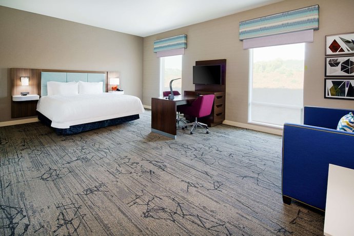 Imagen de la habitación del Hotel Hampton Inn And Suites Gilroy. Foto 2