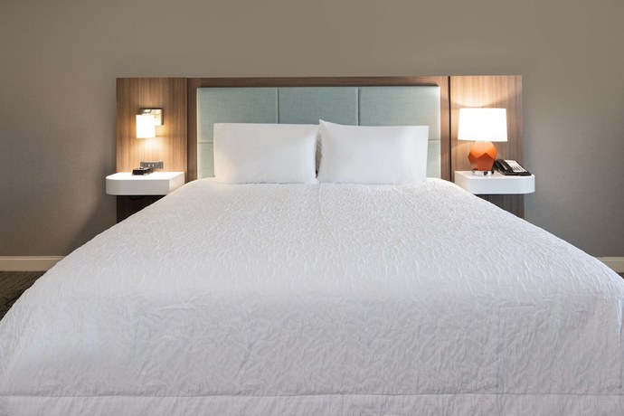 Imagen de la habitación del Hotel Hampton Inn And Suites Gilroy. Foto 4