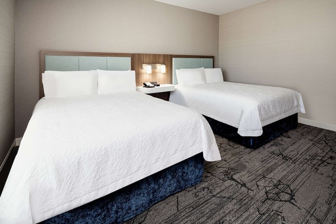 Imagen de la habitación del Hotel Hampton Inn And Suites Gilroy. Foto 7
