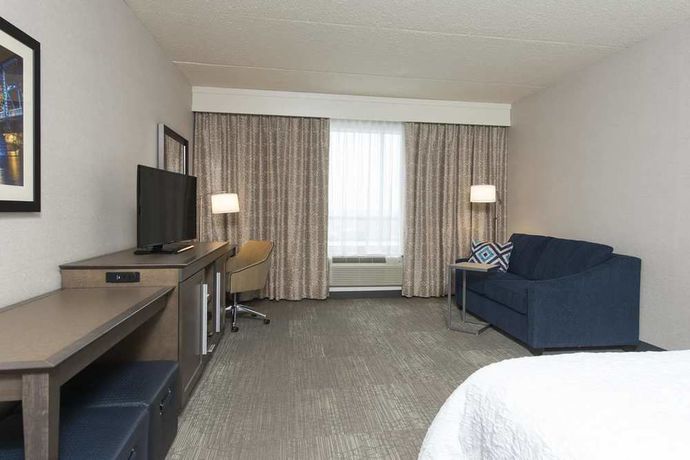 Imagen del bar/restaurante del Hotel Hampton Inn And Suites Grand Rapids Downtown. Foto 3