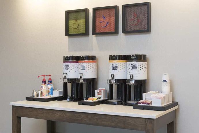 Imagen del bar/restaurante del Hotel Hampton Inn And Suites Grand Rapids Downtown. Foto 5