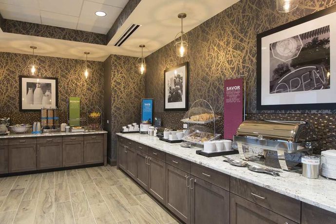 Imagen de los interiores del Hotel Hampton Inn And Suites Grand Rapids Downtown. Foto 15