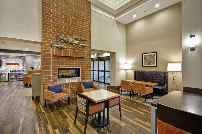 Imagen de los interiores del Hotel Hampton Inn And Suites Grants Pass. Foto 14