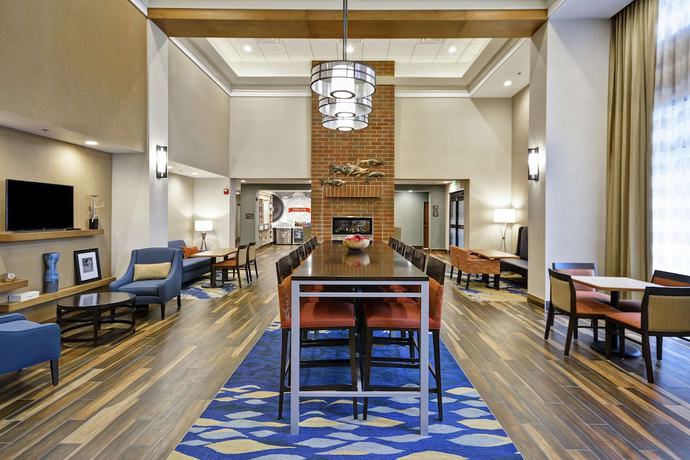 Imagen de los interiores del Hotel Hampton Inn And Suites Grants Pass. Foto 19