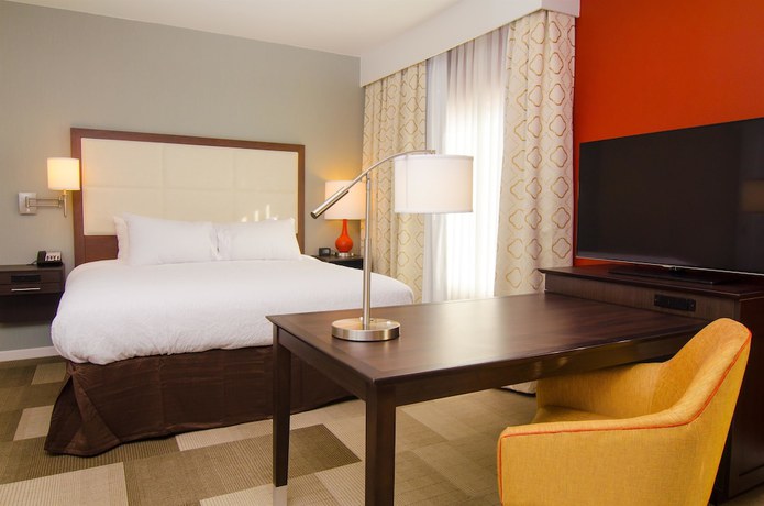 Imagen de la habitación del Hotel Hampton Inn And Suites Huntsville. Foto 12