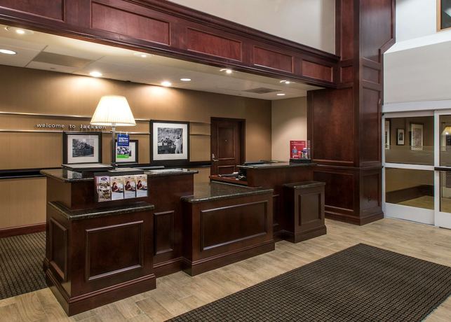 Imagen de los interiores del Hotel Hampton Inn And Suites Jackson. Foto 16