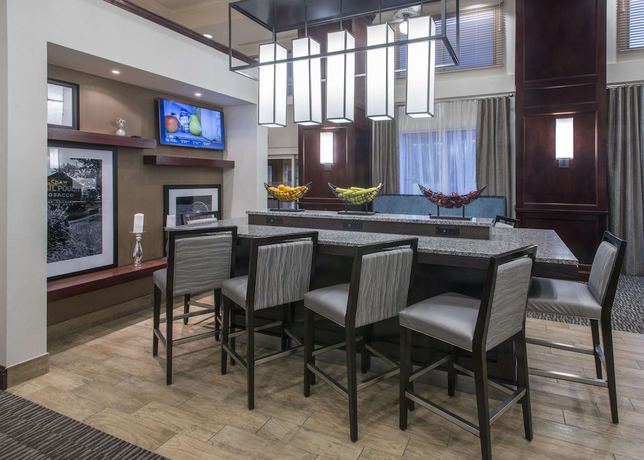 Imagen de los interiores del Hotel Hampton Inn And Suites Jackson. Foto 17