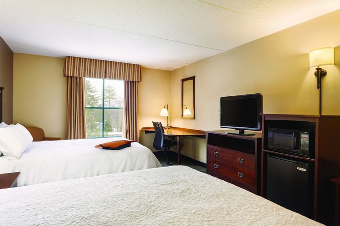 Imagen de la habitación del Hotel Hampton Inn And Suites Lake George. Foto 3