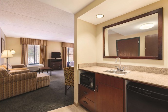 Imagen de la habitación del Hotel Hampton Inn And Suites Lake George. Foto 4
