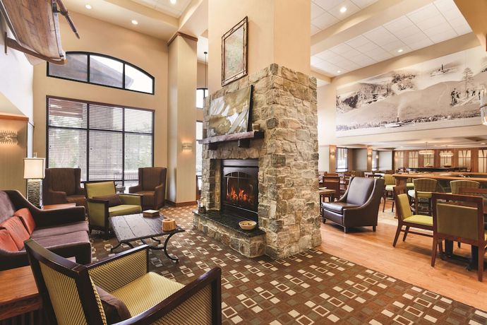 Imagen de los interiores del Hotel Hampton Inn And Suites Lake George. Foto 20