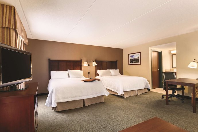 Imagen de la habitación del Hotel Hampton Inn And Suites Lake George. Foto 14
