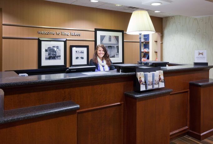 Imagen de los interiores del Hotel Hampton Inn And Suites Lino Lakes. Foto 16