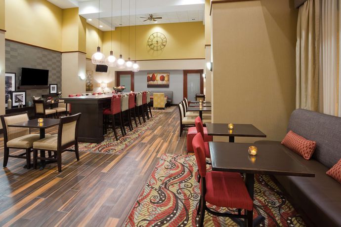 Imagen de los interiores del Hotel Hampton Inn And Suites Lino Lakes. Foto 20