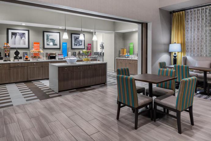 Imagen de la habitación del Hotel Hampton Inn And Suites Los Angeles/hollywood. Foto 5