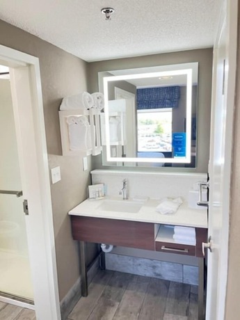 Imagen de la habitación del Hotel Hampton Inn And Suites Louisville East. Foto 20