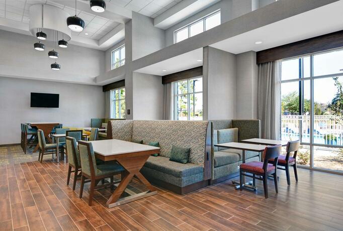 Imagen general del Hotel Hampton Inn And Suites Macclenny I-10. Foto 26