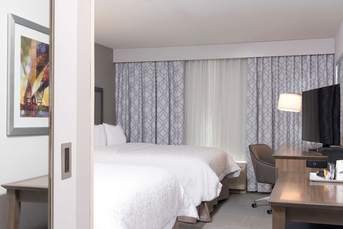 Imagen de la habitación del Hotel Hampton Inn And Suites Michigan City. Foto 13