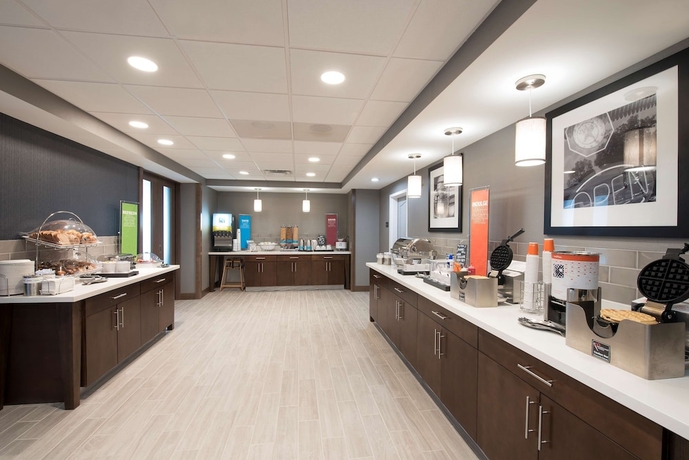 Imagen del bar/restaurante del Hotel Hampton Inn And Suites Michigan City. Foto 4