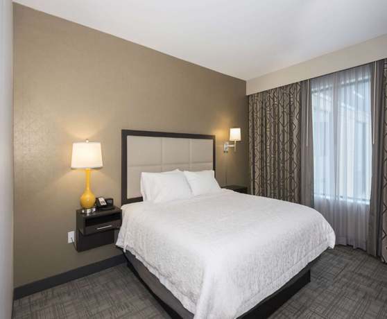 Imagen de la habitación del Hotel Hampton Inn And Suites Minneapolis University Area. Foto 3