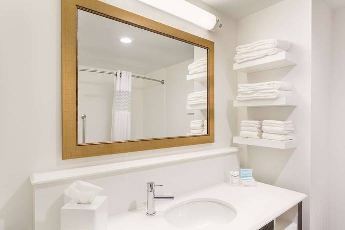 Imagen de la habitación del Hotel Hampton Inn And Suites Newport/cincinnati. Foto 2