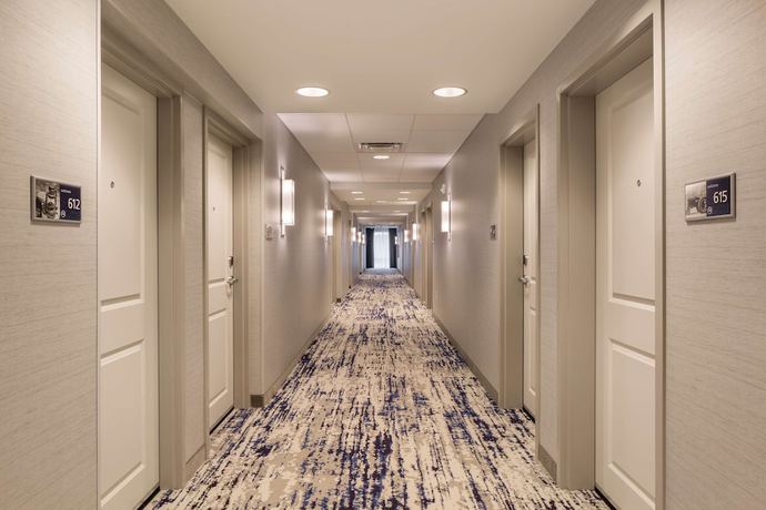 Imagen de los interiores del Hotel Hampton Inn And Suites Newport/cincinnati. Foto 19