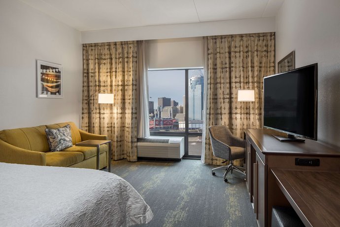 Imagen de la habitación del Hotel Hampton Inn And Suites Newport/cincinnati. Foto 12