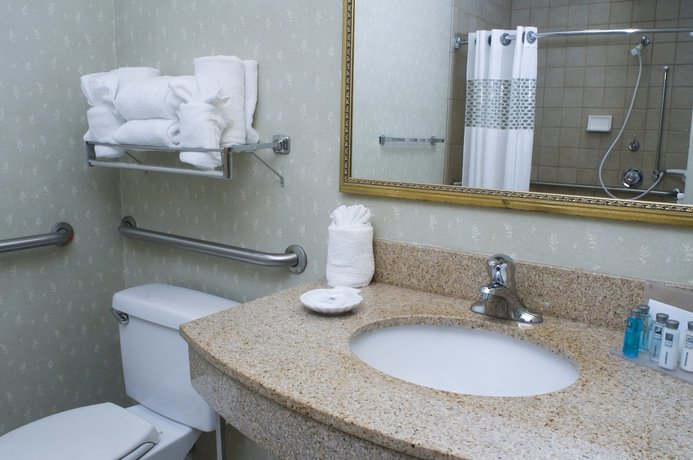 Imagen de la habitación del Hotel Hampton Inn And Suites Newport/middletown. Foto 6