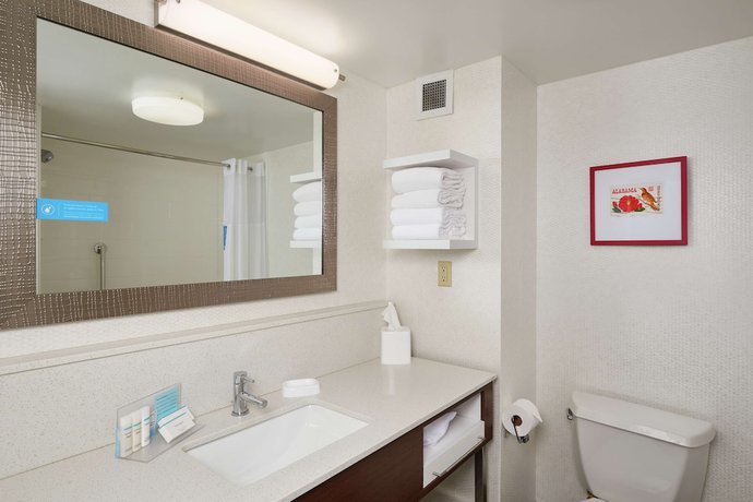 Imagen de la habitación del Hotel Hampton Inn And Suites Oxford Anniston. Foto 6