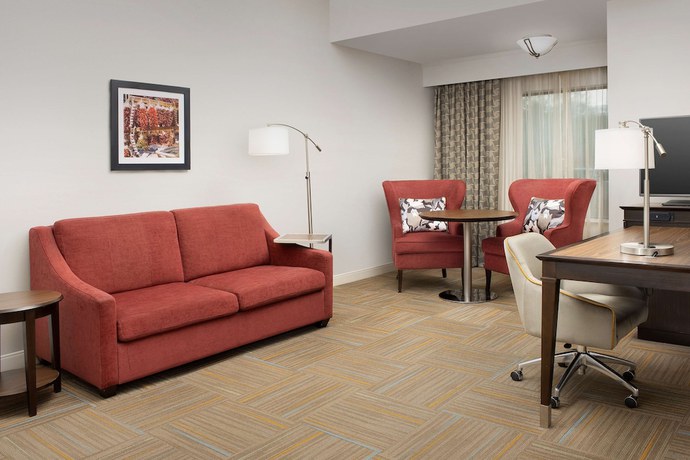 Imagen de la habitación del Hotel Hampton Inn And Suites Phoenix Tempe. Foto 9