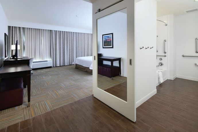 Imagen de la habitación del Hotel Hampton Inn And Suites Phoenix Tempe. Foto 16