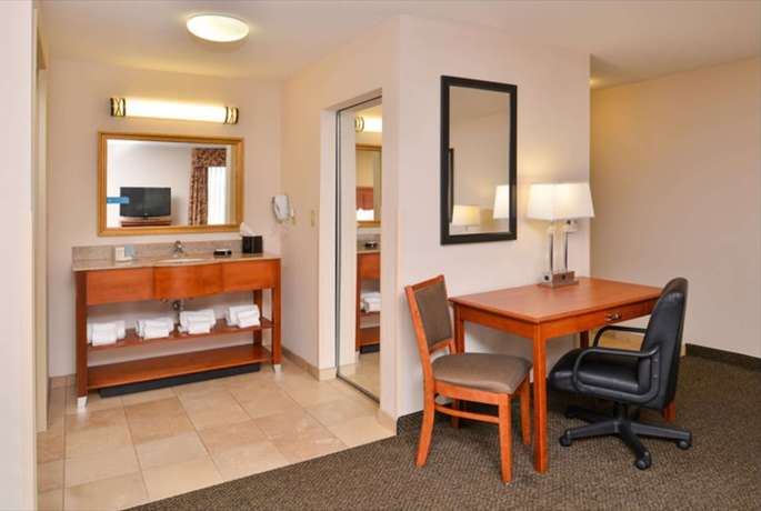 Imagen de la habitación del Hotel Hampton Inn And Suites Richmond, In. Foto 10