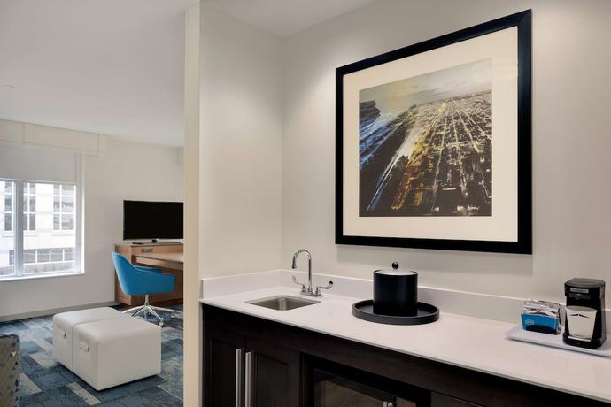 Imagen de la habitación del Hotel Hampton Inn And Suites Rosemont Chicago O'hare. Foto 4