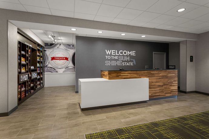Imagen de los interiores del Hotel Hampton Inn And Suites Ruskin I-75. Foto 19