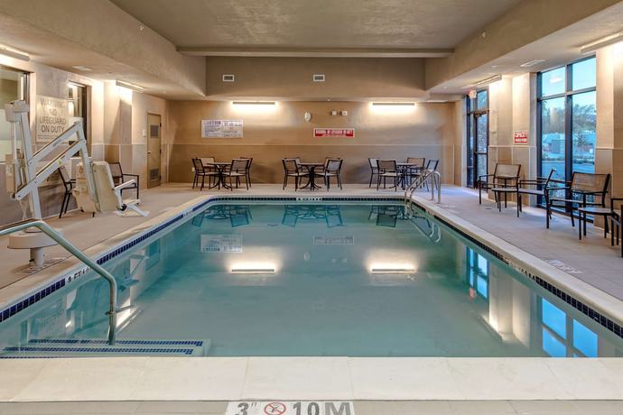 Imagen de la piscina del Hotel Hampton Inn And Suites San Jose Airport. Foto 20