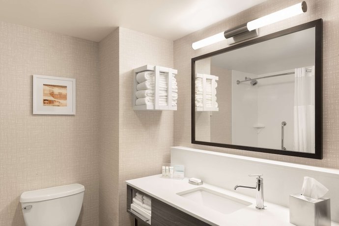 Imagen de la habitación del Hotel Hampton Inn And Suites St. Charles Old Town Area. Foto 11