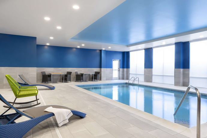 Imagen de la piscina del Hotel Hampton Inn And Suites St. Charles Old Town Area. Foto 20
