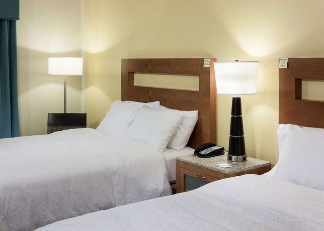Imagen de la habitación del Hotel Hampton Inn And Suites St. Louis At Forest Park. Foto 16