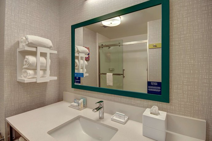 Imagen de la habitación del Hotel Hampton Inn And Suites Sunnyvale Silicon Valley. Foto 11