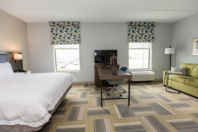 Imagen de la habitación del Hotel Hampton Inn And Suites Syracuse North Airport Area. Foto 10