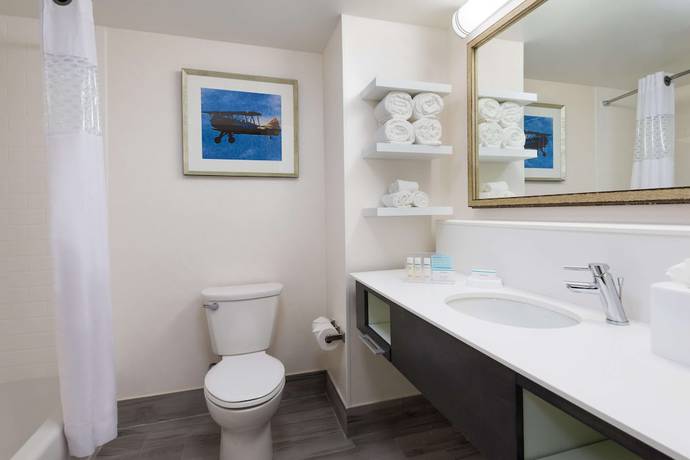 Imagen de la habitación del Hotel Hampton Inn And Suites Tampa Airport Avion Park Westshore. Foto 4