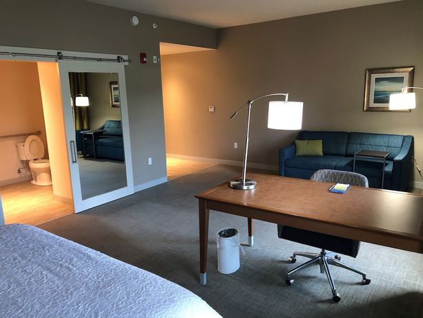 Imagen de la habitación del Hotel Hampton Inn And Suites Tampa Busch Gardens Area. Foto 13