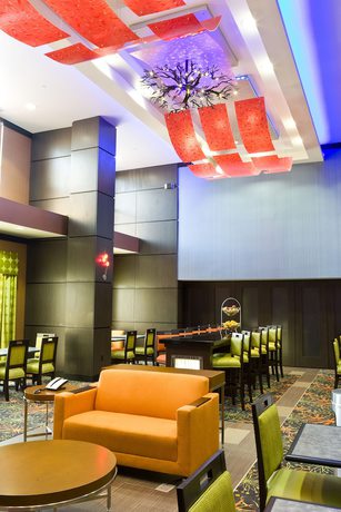 Imagen del bar/restaurante del Hotel Hampton Inn And Suites Tulsa/central. Foto 3