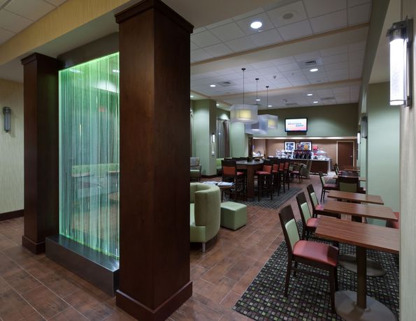 Imagen de la habitación del Hotel Hampton Inn And Suites University Area. Foto 4