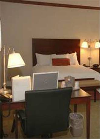 Imagen de la habitación del Hotel Hampton Inn And Suites Waxahachie. Foto 4