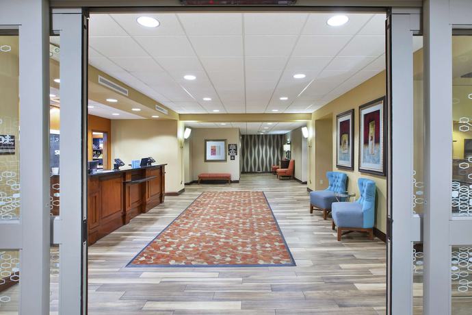 Imagen de los interiores del Hotel Hampton Inn And Suites Wichita Northeast. Foto 20