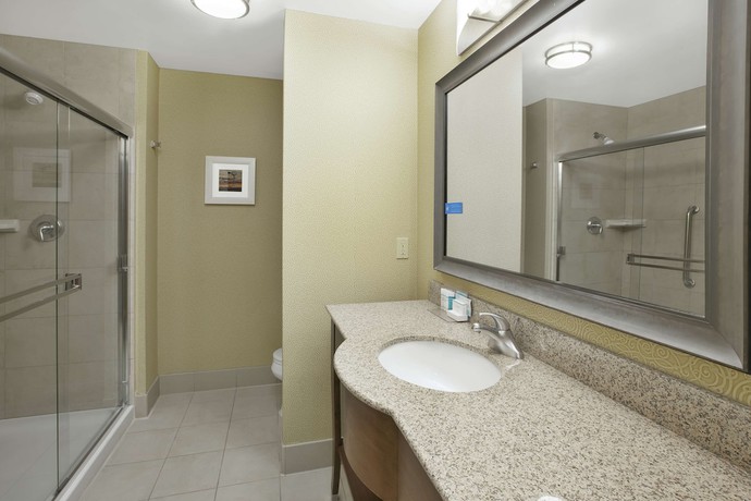 Imagen de la habitación del Hotel Hampton Inn And Suites Wichita Northeast. Foto 10