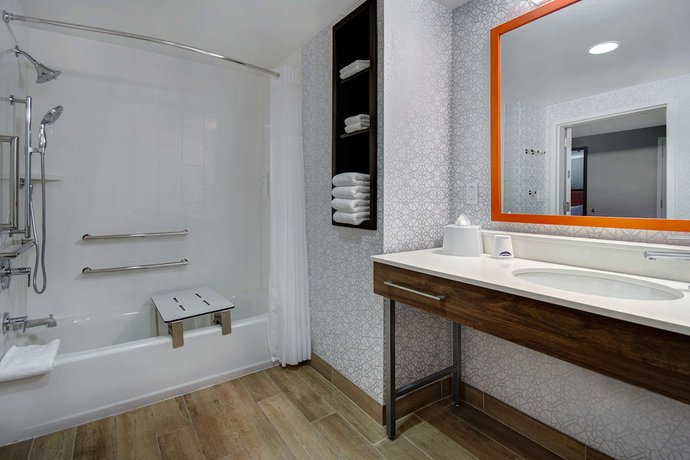 Imagen de la habitación del Hotel Hampton Inn And Suites Yonkers. Foto 4