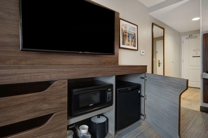 Imagen de la habitación del Hotel Hampton Inn And Suites Yonkers. Foto 6